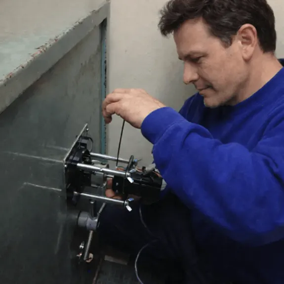Non-destructive safe opening techniques
